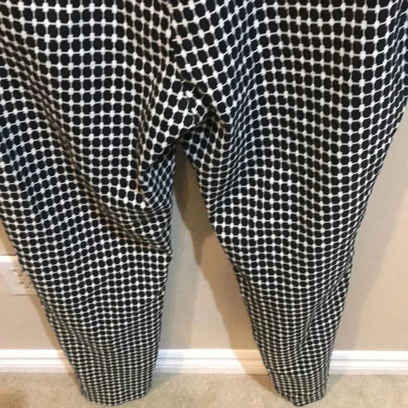 NWT!Calvin Klein Black and White Ankle pants, Stretch, Slim Fit w/Zip Pockets-12 - Picture 6 of 8